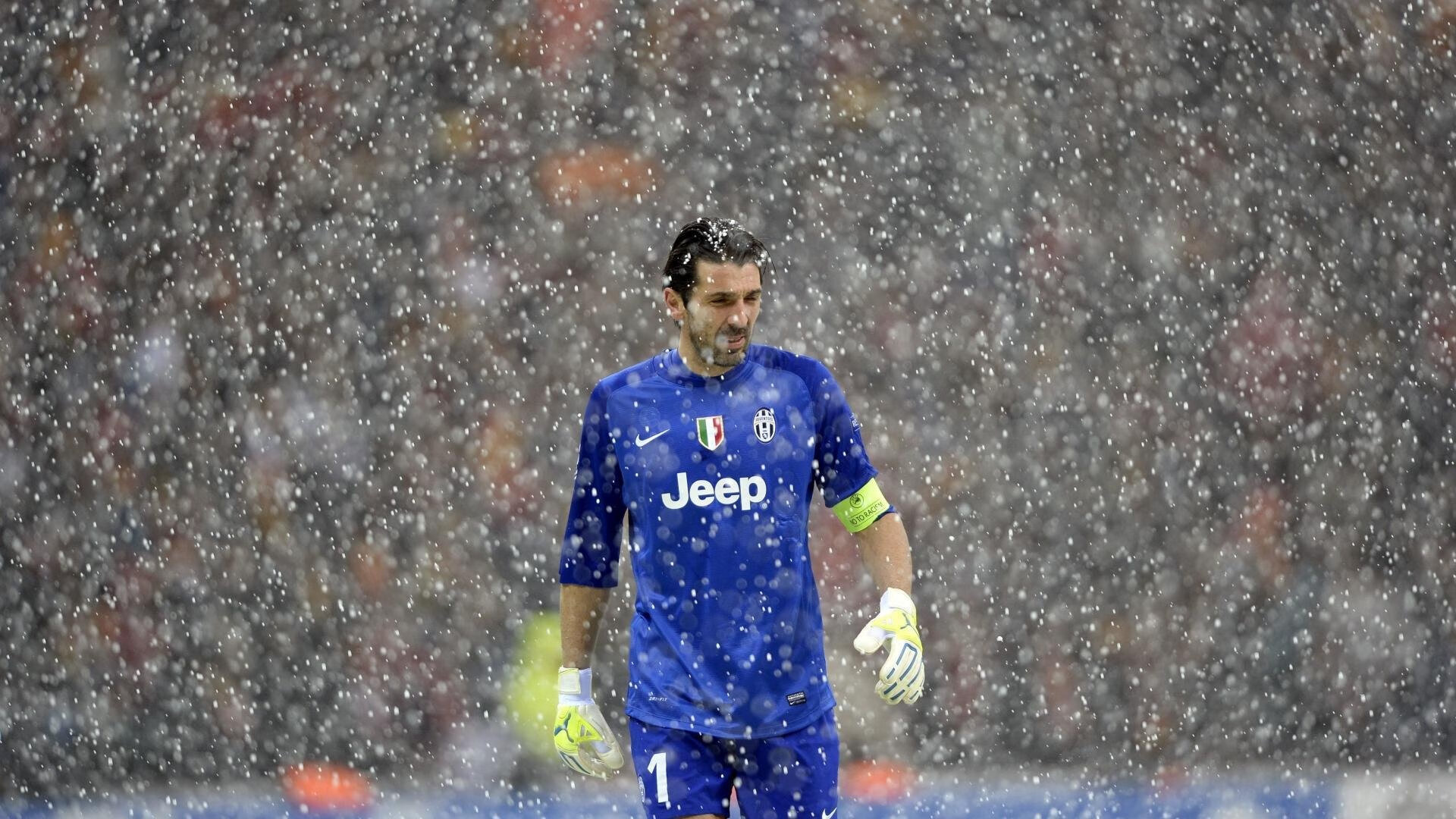 2026年世界杯预选赛激战正酣，多支豪门球队提前锁定席位，亚洲区竞争白热化